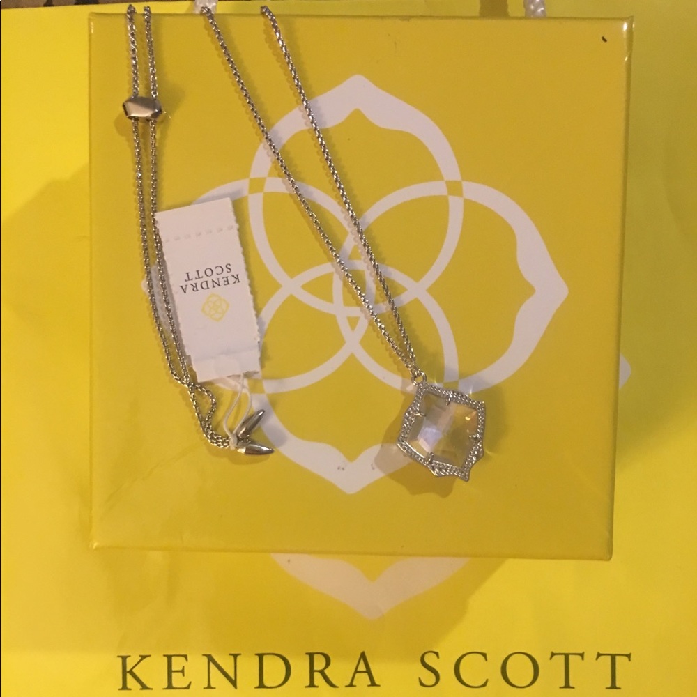 Kacey Adjustable Necklace In Clear Iridescent.